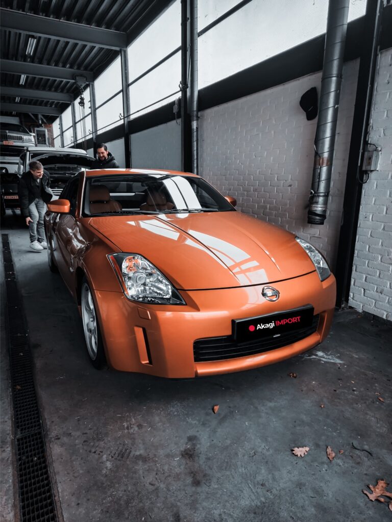 Import Nissan 350Z